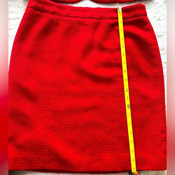 🔥Ann Taylor Elegant Skirt Suit🔥 - Picture 14 of 15